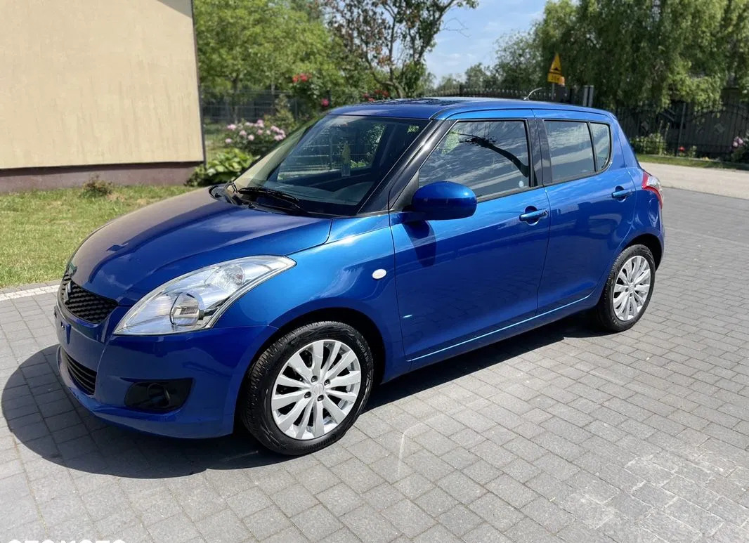 samochody osobowe Suzuki Swift cena 21900 przebieg: 168075, rok produkcji 2011 z Sochaczew